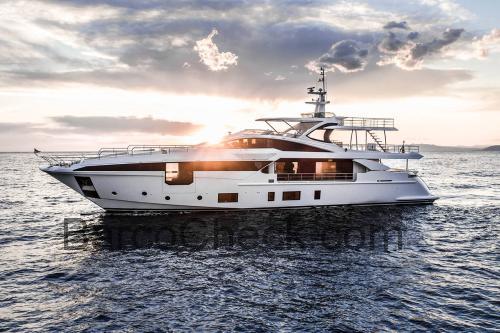 Azimut Grande 35 Metri ficha tecnica 